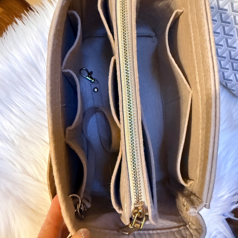 Elegant Cream Women's Bag